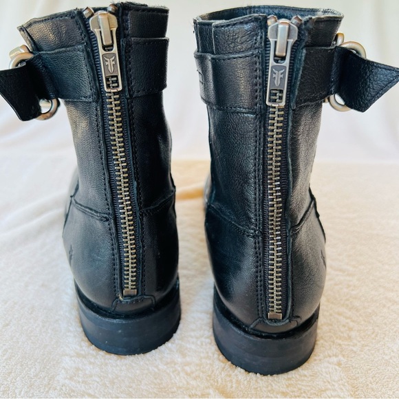 FRYE VERONICA BLACK MOTO ENGINEER SHORT LEATHER BUCKLE BOOTS SIZE 8 - Picture 9 of 11